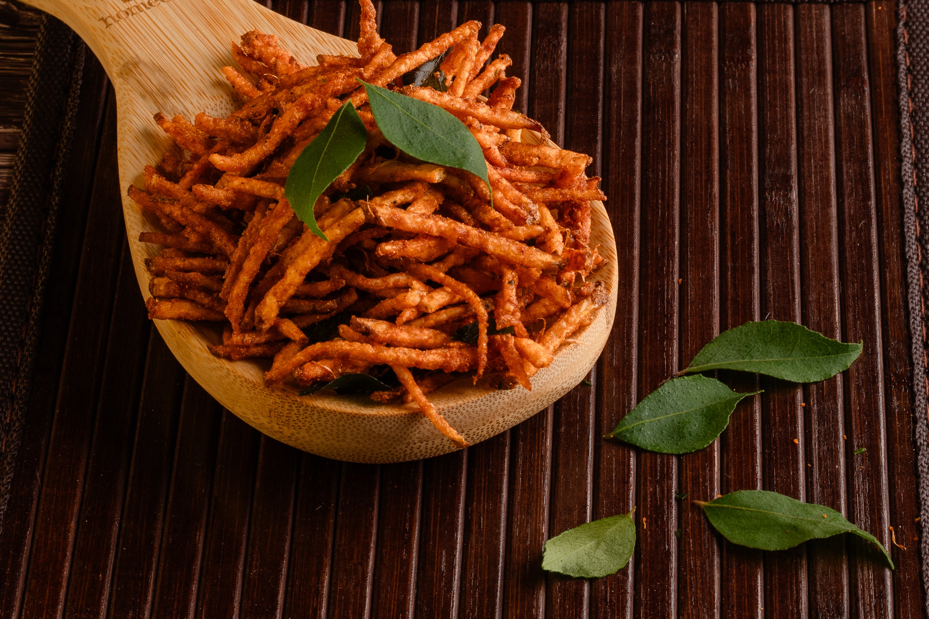 Buy Finger Chips online from World of Mysore Pak. These spicy potato finger chips are finely cut for extra crispness.